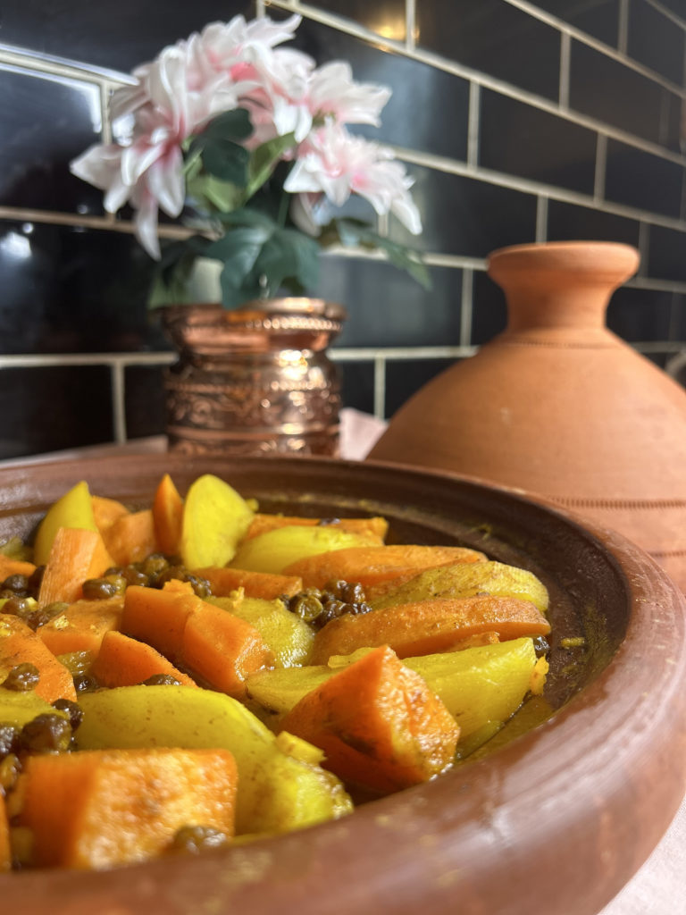 recette marocaine de tajine traditionnelle, tajine de patate douce une recette sucrée salée 